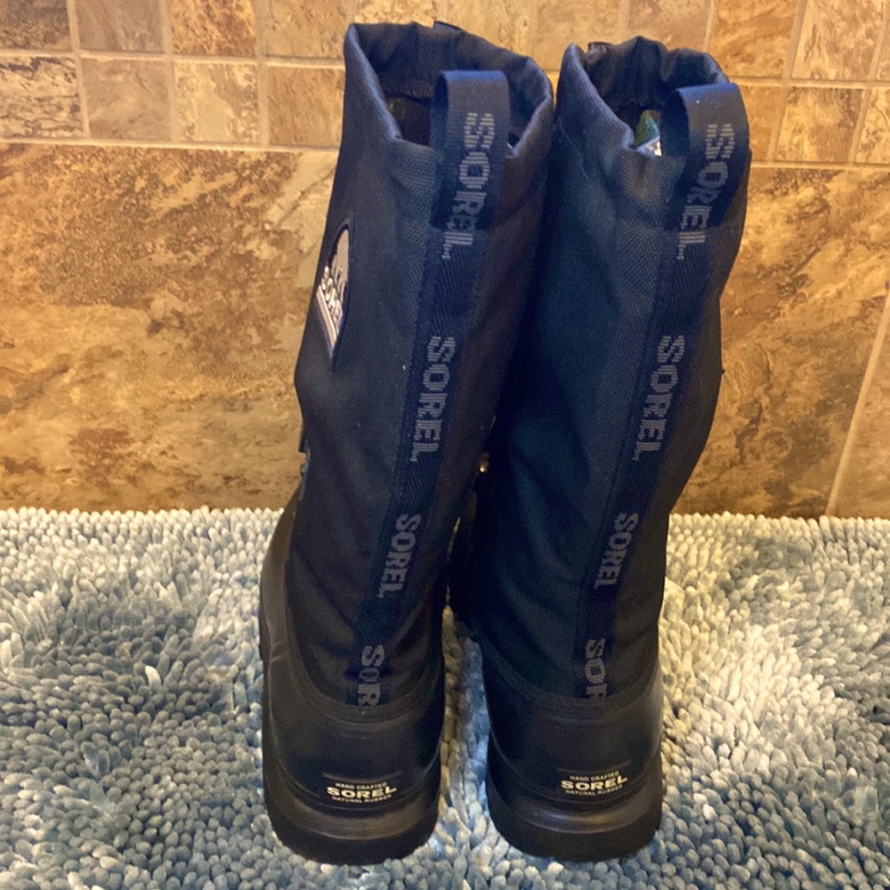 Sorel Bear lined snowboots - Picture 3 of 13